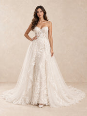 Spaghetti Strap Sweetheart Floral Lace A-Line Wedding Dress with Tulle Train