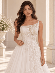 White Sweetheart Floral Appliqués Wedding Dress With Layered Tulle