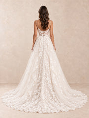 Spaghetti Strap Sweetheart Floral Lace A-Line Wedding Dress with Tulle Train