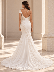 Strapless Floral Lace Appliqués Wedding Dress With Layered Tulle